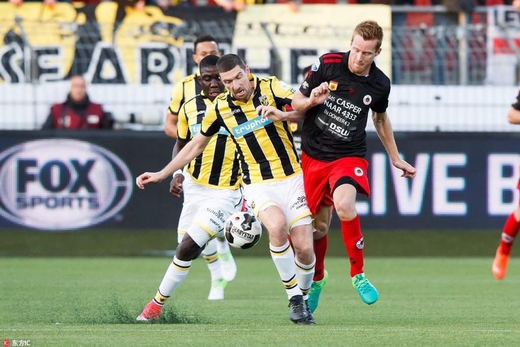 从表面上看 从表面上看